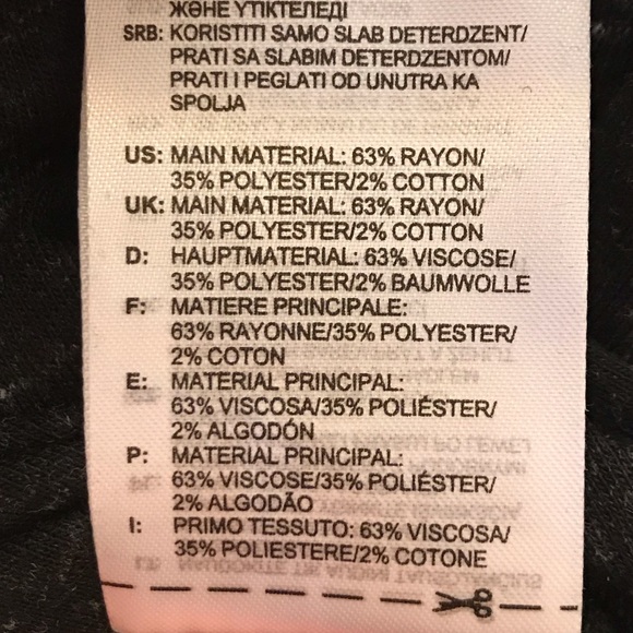 Adidas curved neck V-neck shirt - Picture 8 of 8